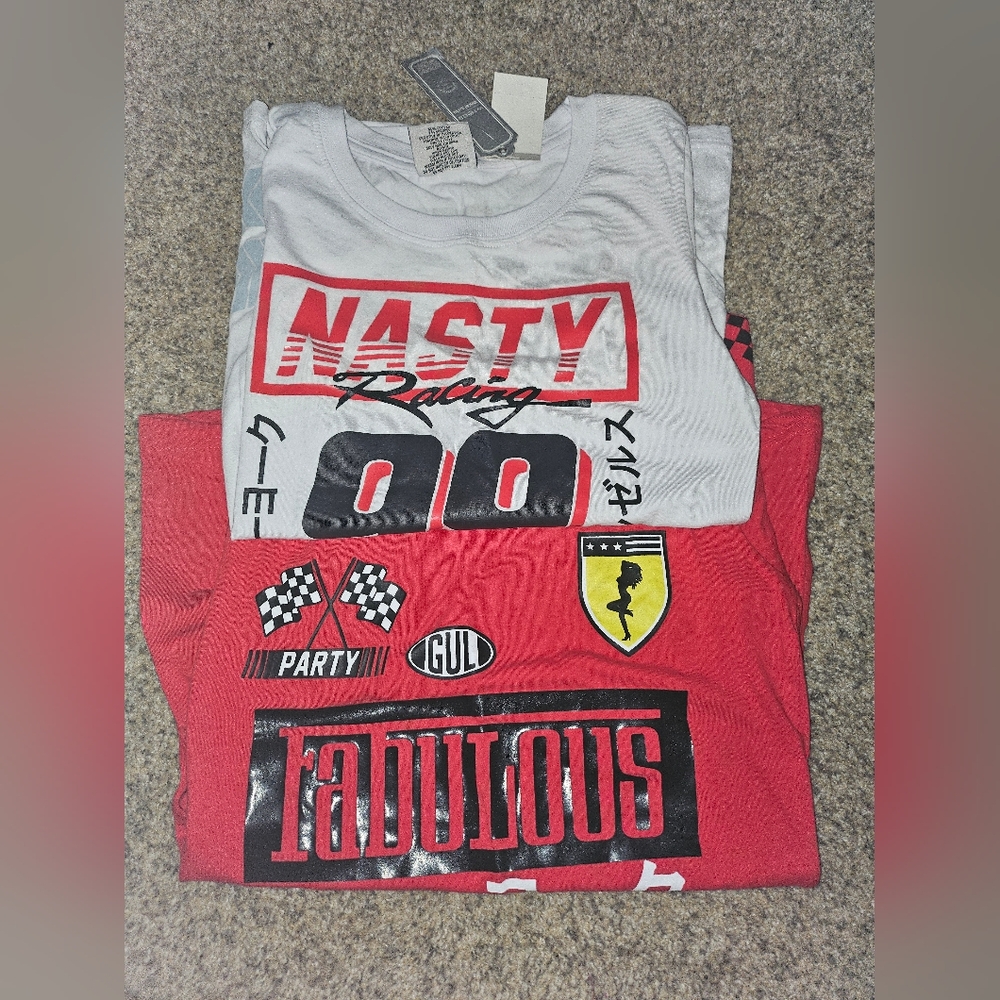Graphic T-Shirt - Red and Gray